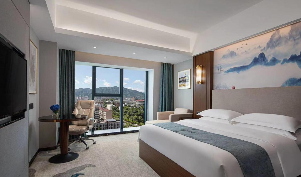 Ramada Encore By Wyndham Chenzhou North Zixing Exteriör bild